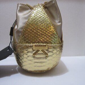 NWT KLASSIC KLOTH MIZRAHI GOLD HANDBAG WITH DRAWSTRING CHAIN & DUSTBAG